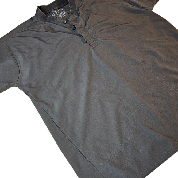 Figs Technical Collection Scrub Top โ Black - Picture 4 of 6